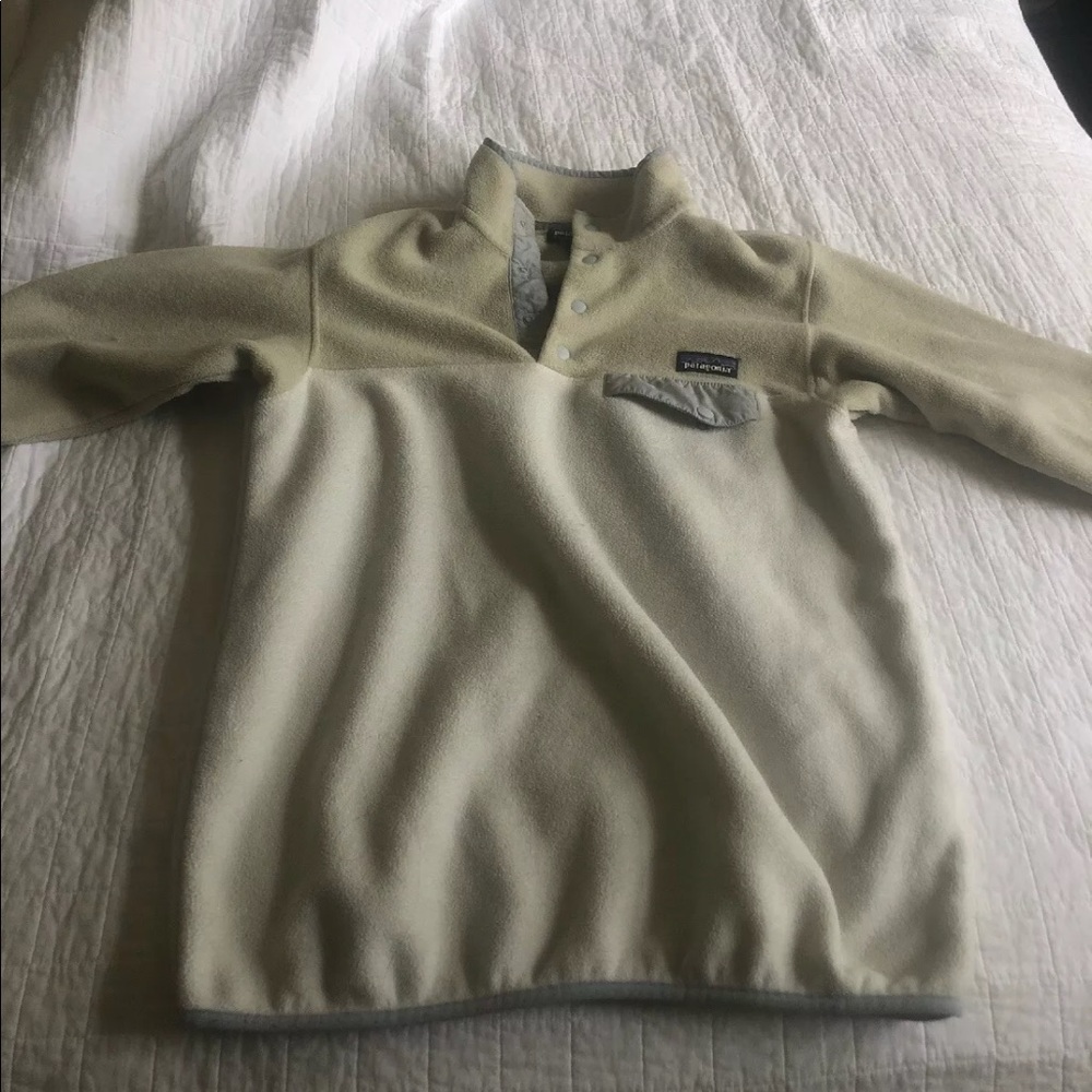 Patagonia synchilla snap white lavender and creme